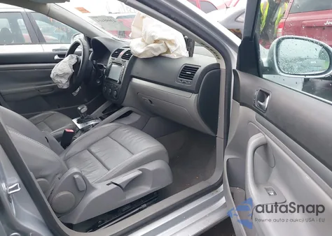 2006 Volkswagen Jetta 2.5 from USA, damaged, VIN 3VWDF71K46M680318